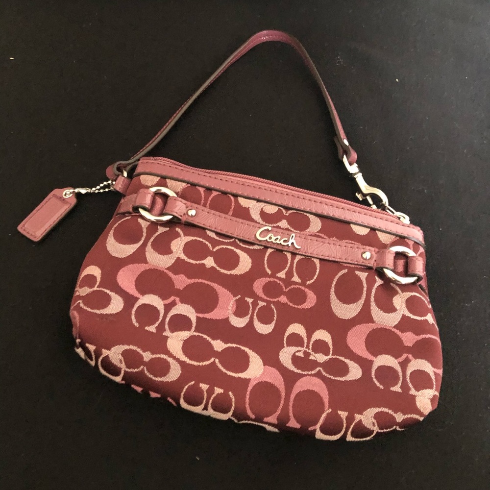 Coach Burgundy Small Wrislet - New without tags